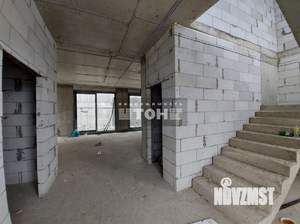 Коттедж 260м&sup2;, 2-этажный, участок 6 сот.  