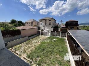 Дом 286м&sup2;, 3-этажный, участок 4 сот.  