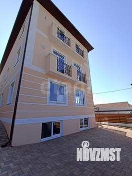 Дом 470м&sup2;, 3-этажный, участок 4 сот.  