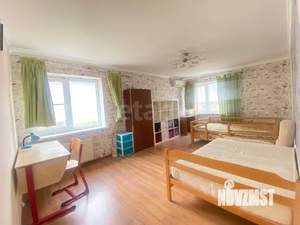 Дом 410м&sup2;, 3-этажный, участок 4 сот.  