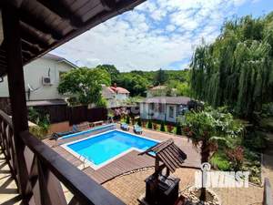 Дом 450м&sup2;, 2-этажный, участок 13 сот.  