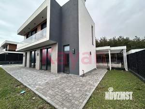 Дом 260м&sup2;, 2-этажный, участок 5 сот.  