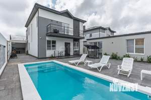 Дом 183м&sup2;, 2-этажный, участок 5 сот.  