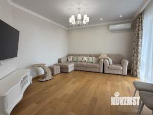 Дом 179м&sup2;, 2-этажный, участок 4 сот.  