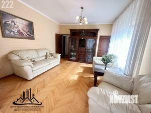 Дом 394м², 3-этажный, участок 23 сот.  