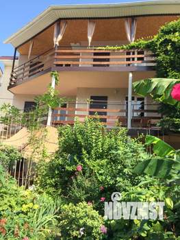 Дом 560м², 3-этажный, участок 8 сот.  