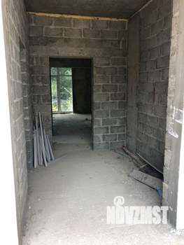 Дом 263м&sup2;, 2-этажный, участок 4 сот.  