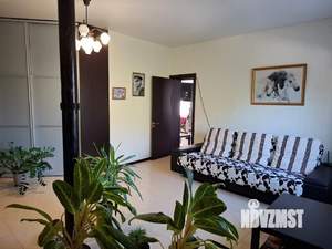 Дом 455м&sup2;, 2-этажный, участок 4 сот.  