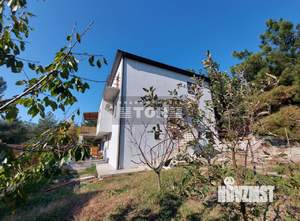 Коттедж 224м&sup2;, 3-этажный, участок 7 сот.  