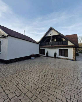 Дом 450м&sup2;, 3-этажный, участок 13 сот.  