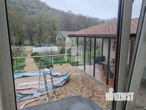 Дом 123м&sup2;, 3-этажный, участок 8 сот.  