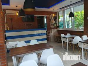 Дом 359м&sup2;, 2-этажный, участок 9 сот.  