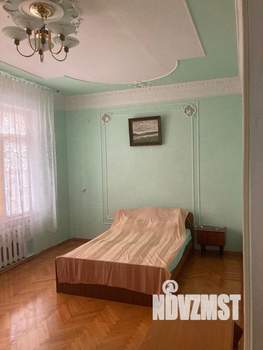 Дом 420м², 3-этажный, участок 5 сот.  