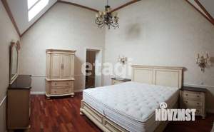 Дом 400м&sup2;, 2-этажный, участок 5 сот.  