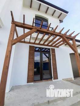 Дом 382м&sup2;, 3-этажный, участок 7 сот.  