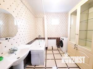 Дом 120м&sup2;, 2-этажный, участок 5 сот.  