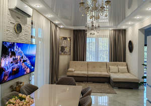 Дом 202м&sup2;, 2-этажный, участок 11 сот.  