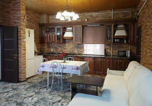 Дом 330м&sup2;, 2-этажный, участок 6 сот.  