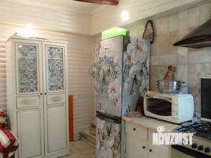 Дом 200м&sup2;, 2-этажный, участок 10 сот.  