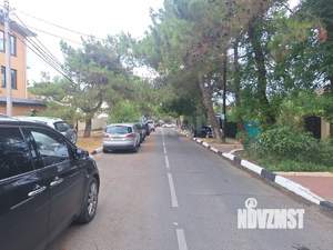 Дом 263м&sup2;, 3-этажный, участок 4 сот.  