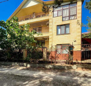 Дом 502м&sup2;, 4-этажный, участок 4 сот.  