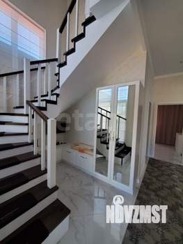 Дом 181м&sup2;, 2-этажный, участок 4 сот.  