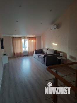 Таунхаус 130м&sup2;, 3-этажный, участок 1 сот.  