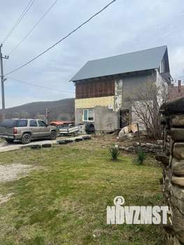 Дом 160м&sup2;, 3-этажный, участок 9 сот.  