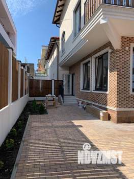 Дом 171м&sup2;, 3-этажный, участок 2 сот.  