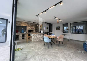 Дом 252м², 3-этажный, участок 7 сот.  