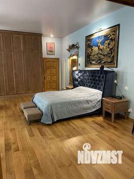 Дом 750м², 2-этажный, участок 27 сот.  