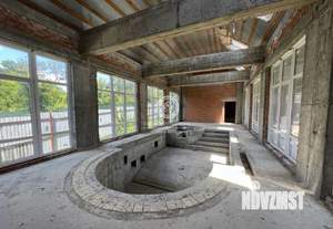 Коттедж 385м&sup2;, 3-этажный, участок 21 сот.  