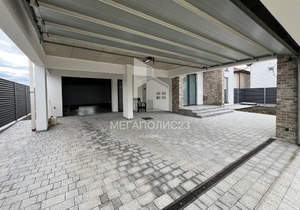 Дом 252м², 3-этажный, участок 7 сот.  