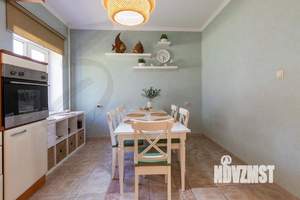 Дом 231м², 2-этажный, участок 5 сот.  