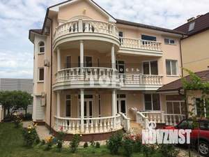 Коттедж 367м&sup2;, 3-этажный, участок 6 сот.  