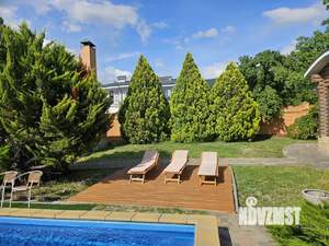 Дом 256м&sup2;, 3-этажный, участок 13 сот.  