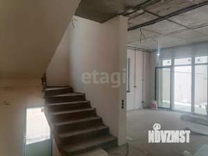 Дом 280м&sup2;, 2-этажный, участок 3 сот.  