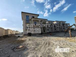 Таунхаус 356м², 3-этажный, участок 3 сот.  