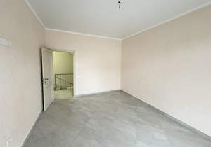 Дом 171м&sup2;, 3-этажный, участок 2 сот.  