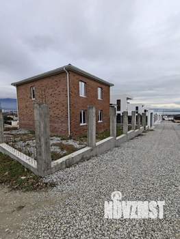 Дом 197м&sup2;, 2-этажный, участок 4 сот.  