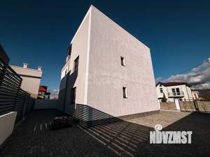 Дом 322м&sup2;, 3-этажный, участок 4 сот.  