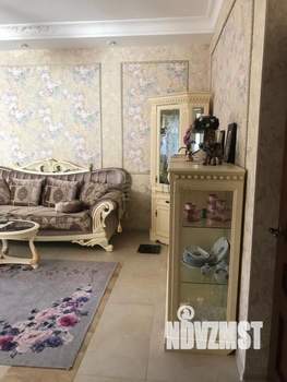 Дом 240м², 3-этажный, участок 2 сот.  