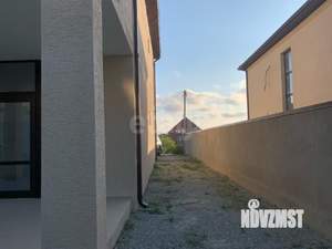 Дом 210м&sup2;, 2-этажный, участок 4 сот.  