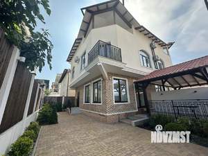 Коттедж 170м², 3-этажный, участок 2 сот.  