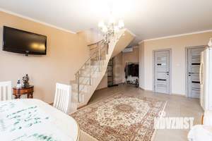 Дом 296м&sup2;, 3-этажный, участок 4 сот.  