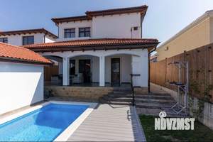 Дом 233м², 2-этажный, участок 4 сот.  