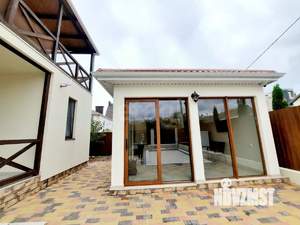 Дом 181м&sup2;, 2-этажный, участок 4 сот.  