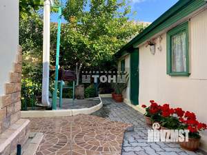 Коттедж 180м&sup2;, 2-этажный, участок 4 сот.  