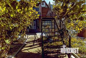 Дом 197м&sup2;, 2-этажный, участок 6 сот.  