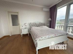 Дом 179м&sup2;, 2-этажный, участок 4 сот.  